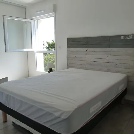 Apartment A La Gueriniere, Vue Mer, 4 Personnes - Fr-1-823-5